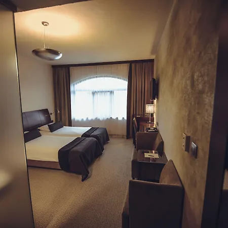 Hotel Remes Opalenica