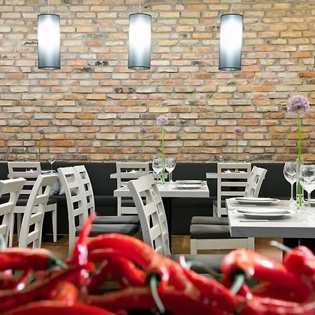 Remes ホテル オパレニツァ