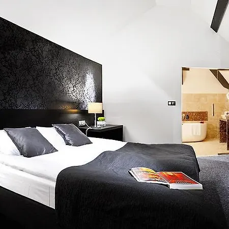 Remes オパレニツァ