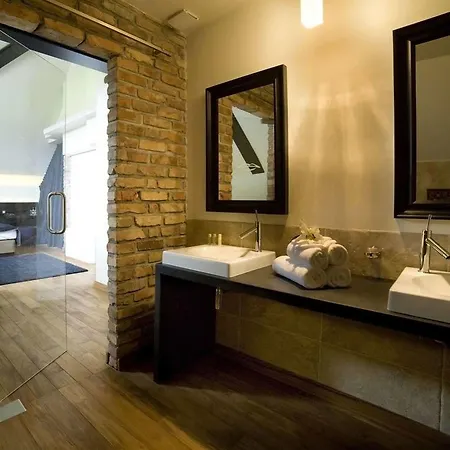 Remes Hotel 4*