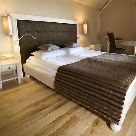 Remes Hotel