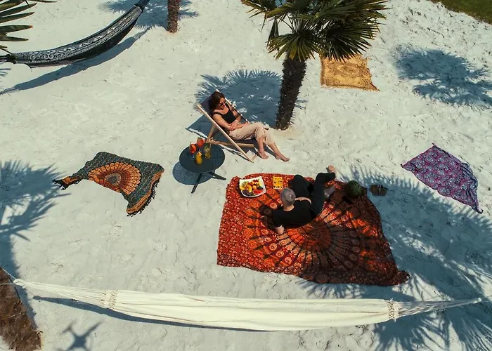 雷梅斯酒店 奥帕莱尼察